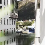 Lägenhet Ultra Flat With Balcony